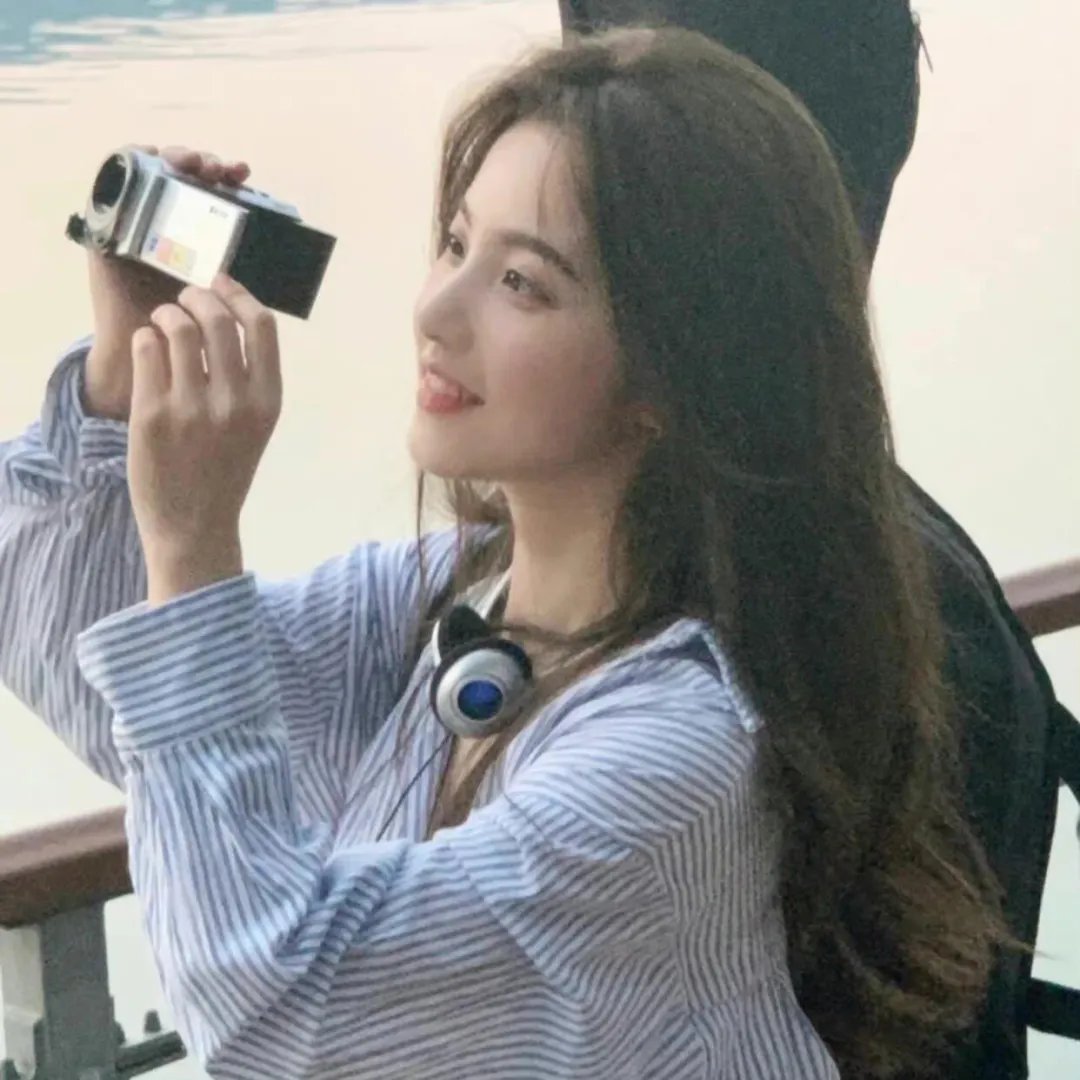 欢迎光临豪宅派对 封面